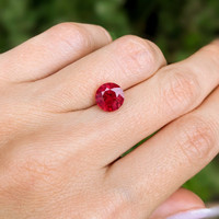 2.80 Ct. Ruby from Burma (Myanmar) Life Style
