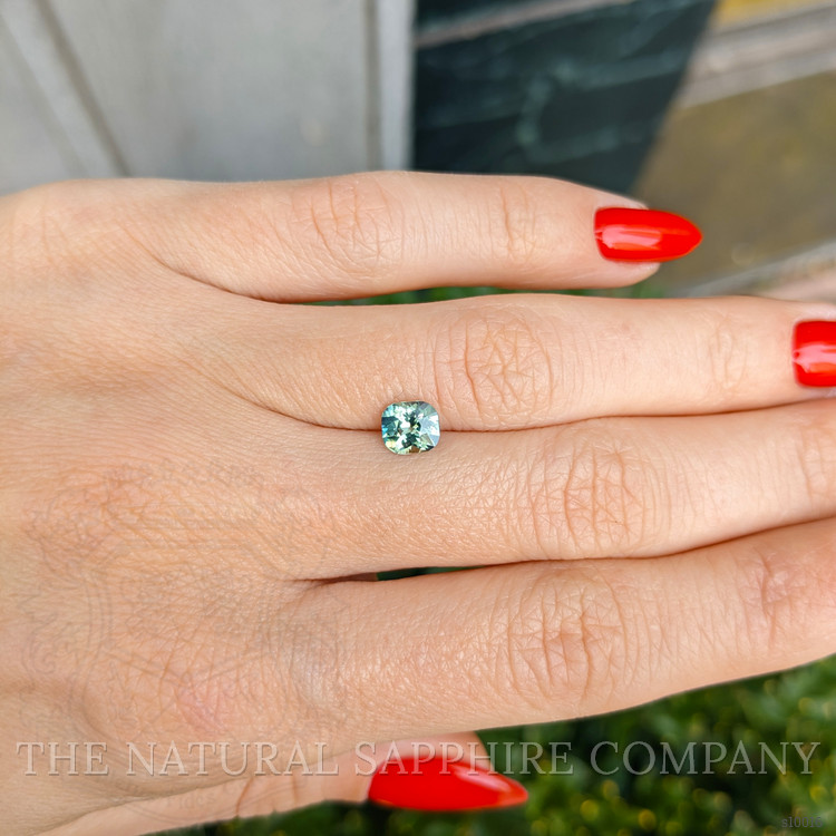 1.01 Ct. Bluish Green Sapphire from Ceylon (Sri Lanka)