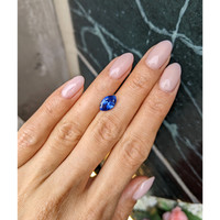 2.78 Ct. Blue Sapphire from Ceylon (Sri Lanka) Life Style