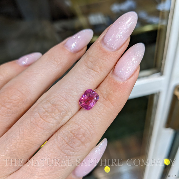 2.62 Ct. Pink Sapphire from Ceylon (Sri Lanka)