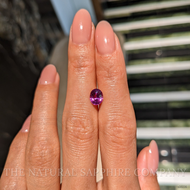1.66 Ct. Pink Sapphire from Ceylon (Sri Lanka)