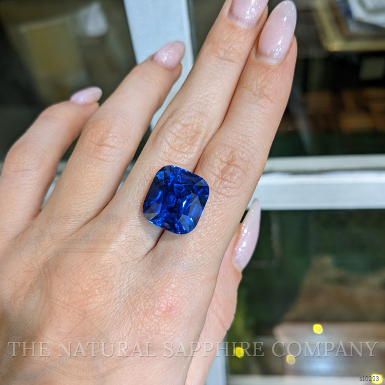 22.06 Ct. Blue Sapphire from Ceylon (Sri Lanka)