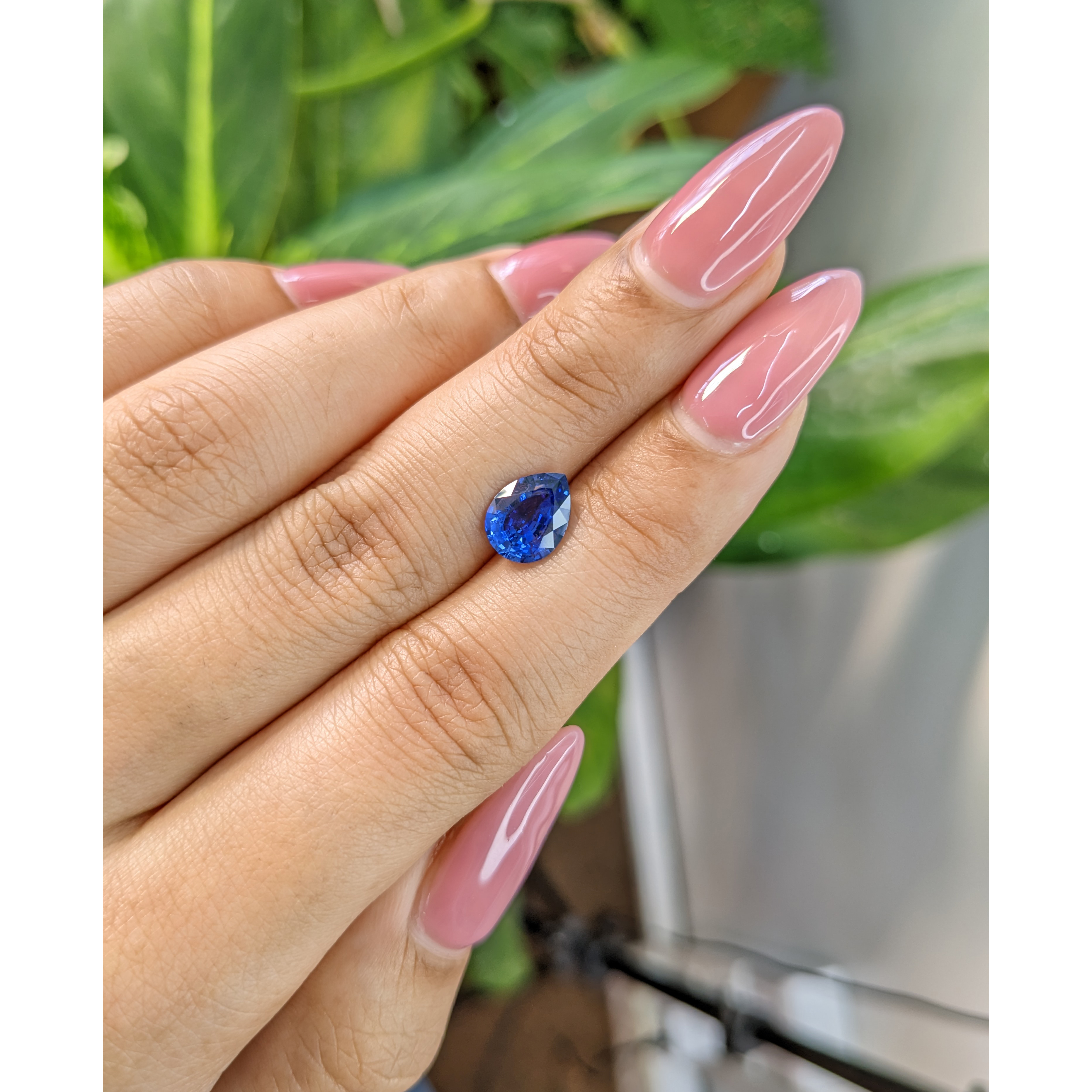 ラブカSAPPHIRE MOON 朝香果林 SEC P+ Loose Blue Sapphire - Pear 1.80 Ct. - #S10342 | The Natural