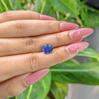 2.82 Ct. Blue Sapphire from Ceylon (Sri Lanka) Life Style