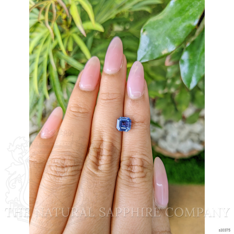 1.76 Ct. Blue Sapphire from Ceylon (Sri Lanka)