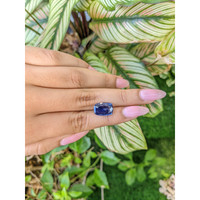 5.41 Ct. Blue Sapphire from Ceylon (Sri Lanka) Life Style