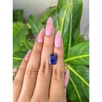 5.41 Ct. Blue Sapphire from Ceylon (Sri Lanka) Life Style