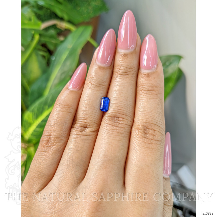 0.95 Ct. Blue Sapphire from Ceylon (Sri Lanka)