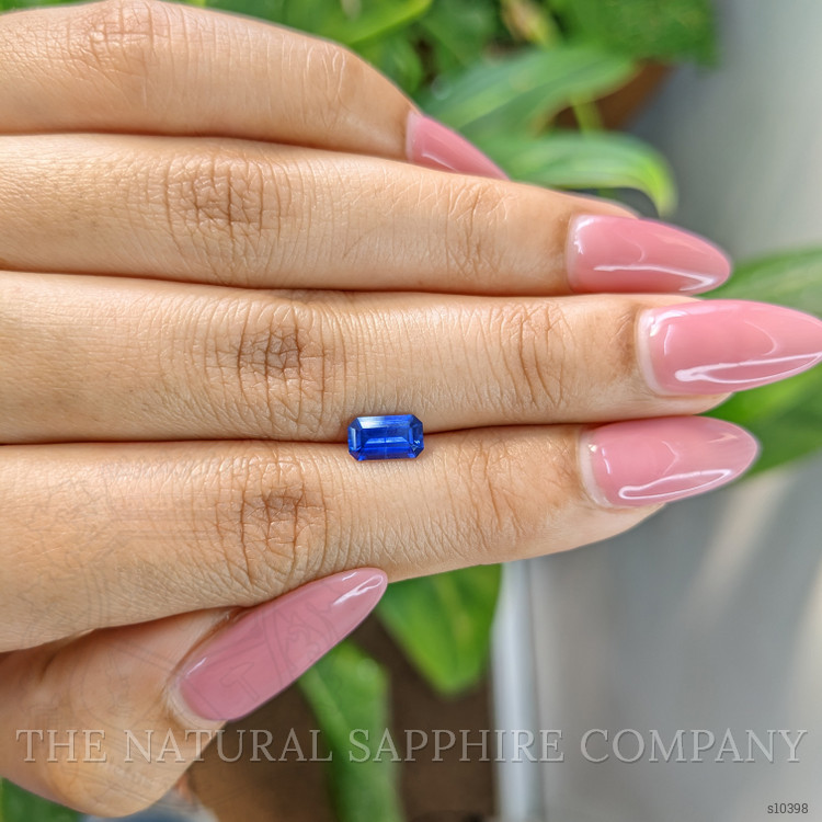0.95 Ct. Blue Sapphire from Ceylon (Sri Lanka)