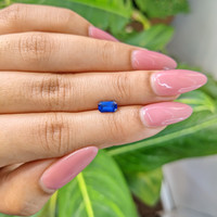 0.94 Ct. Blue Sapphire from Ceylon (Sri Lanka) Life Style