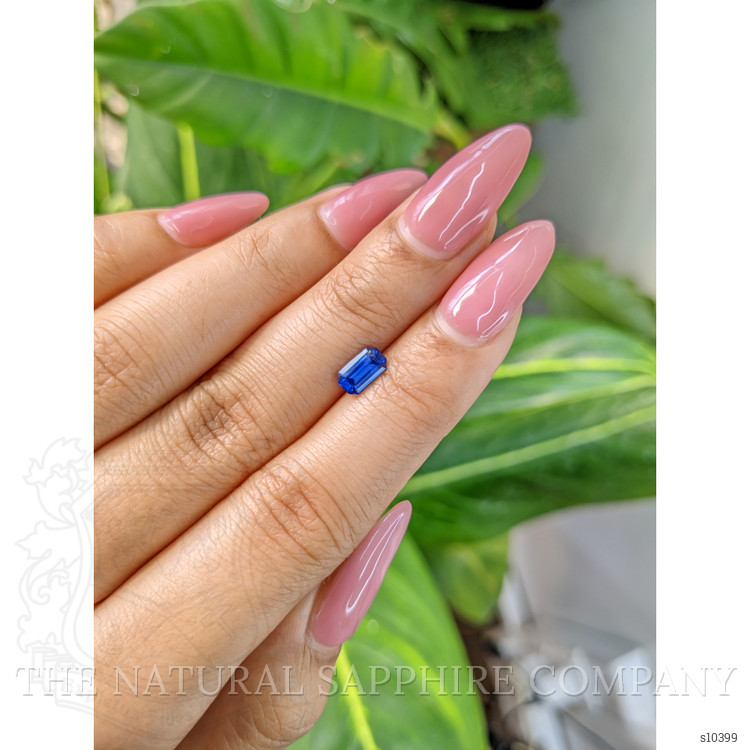 0.94 Ct. Blue Sapphire from Ceylon (Sri Lanka)