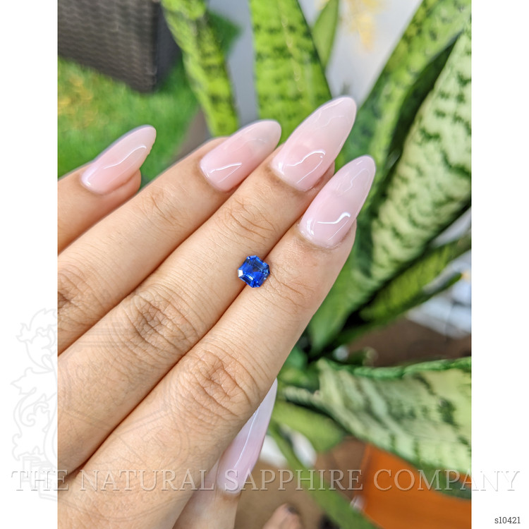 0.94 Ct. Blue Sapphire from Ceylon (Sri Lanka)