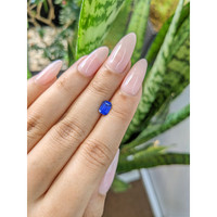 0.91 Ct. Blue Sapphire from Ceylon (Sri Lanka) Life Style