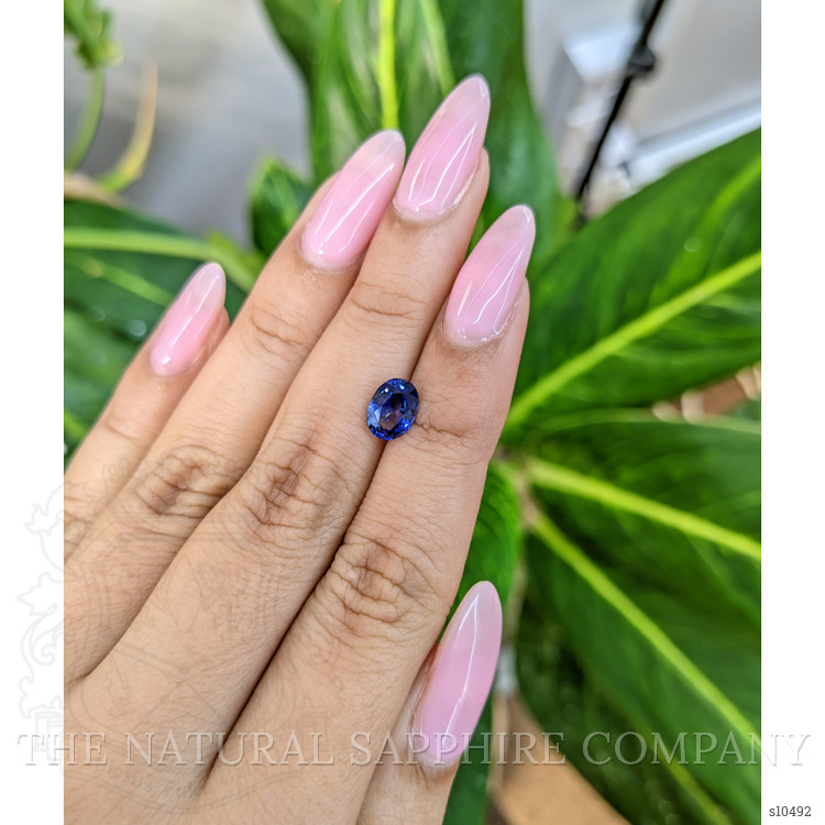 1.41 Ct. Bi Color Sapphire from Ceylon (Sri Lanka)