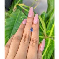 1.02 Ct. Blue Sapphire from Ceylon (Sri Lanka) Life Style