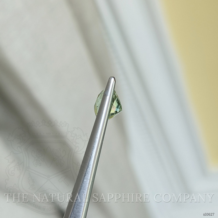 2.03 Ct. Green Sapphire from Ceylon (Sri Lanka)