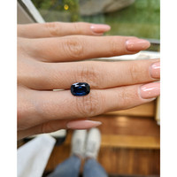 3.17 Ct. Greenish Blue Sapphire from Ceylon (Sri Lanka) Life Style
