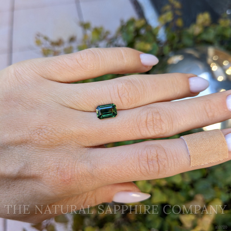 2.07 Ct. Bluish Green Sapphire from Ceylon (Sri Lanka)