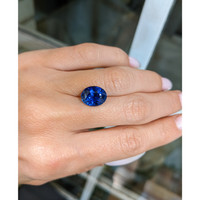 5.58 Ct. Blue Sapphire from Ceylon (Sri Lanka) Life Style