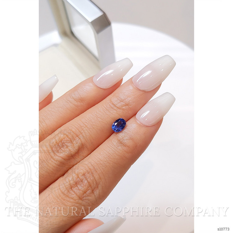 0.98 Ct. Blue Sapphire from Ceylon (Sri Lanka)