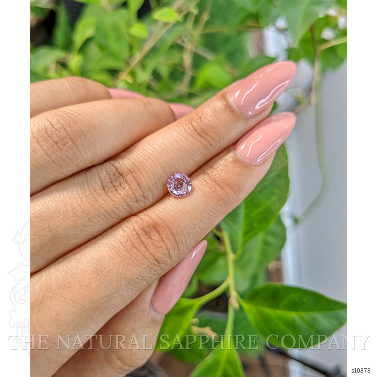 0.94 Ct. Pink Sapphire from Ceylon (Sri Lanka)
