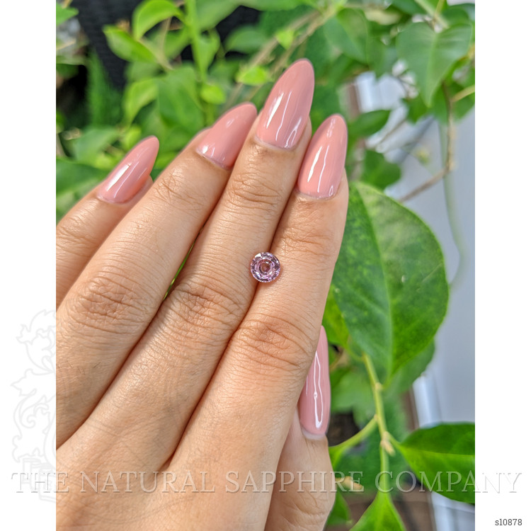 0.94 Ct. Pink Sapphire from Ceylon (Sri Lanka)