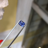 1.22 Ct. Bi Color Sapphire from Ceylon (Sri Lanka) Life Style