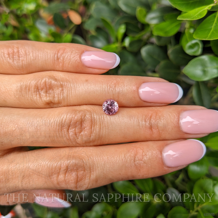 1.46 Ct. Purplish Pink Sapphire from Ceylon (Sri Lanka)