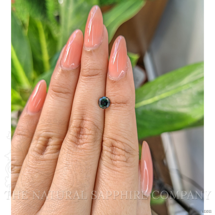 1.01 Ct. Greenish Blue Sapphire from Madagascar
