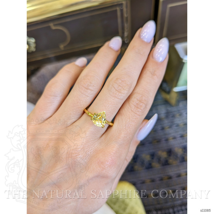 2.29 Ct. Yellow Sapphire from Ceylon (Sri Lanka)