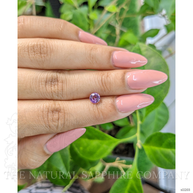 0.81 Ct. Pink Sapphire from Ceylon (Sri Lanka)
