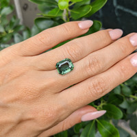 6.47 Ct. Green Sapphire from Ceylon (Sri Lanka) Life Style