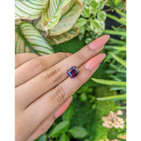 5.38 Ct. Pinkish Purple Sapphire from Ceylon (Sri Lanka) Life Style