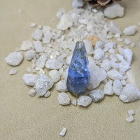 34.81 Ct. Blue Sapphire Crystal from Ceylon (Sri Lanka) Life Style