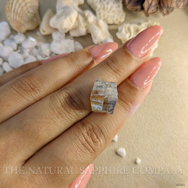 19.29 Ct. Bi Color Sapphire Crystal from Ceylon (Sri Lanka)