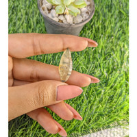 20.11 Ct. Yellow Sapphire Crystal from Ceylon (Sri Lanka) Life Style