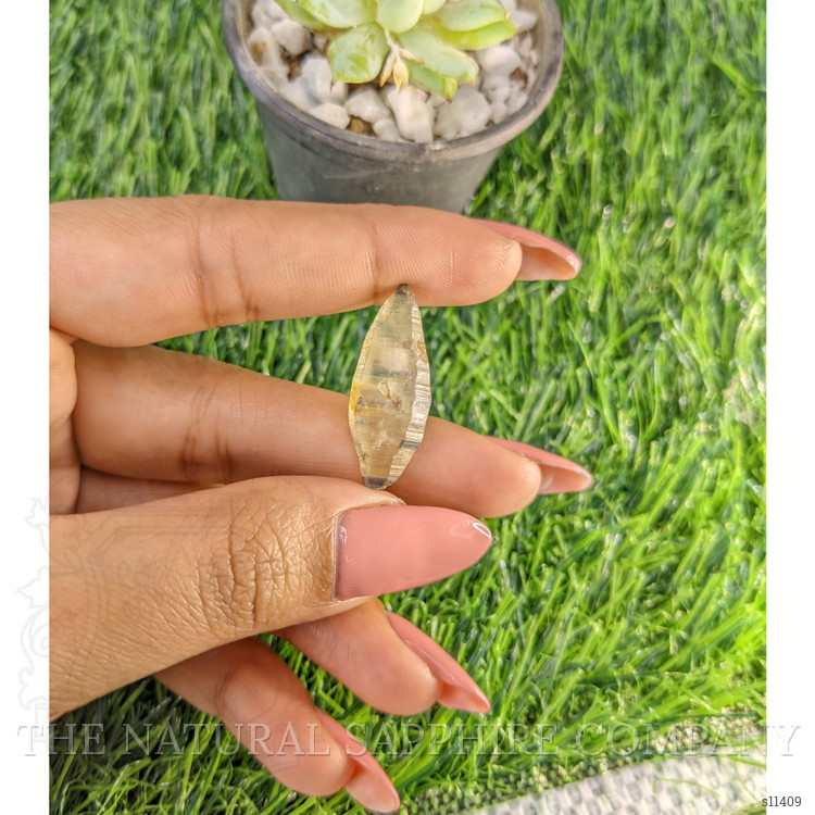 20.11 Ct. Yellow Sapphire Crystal from Ceylon (Sri Lanka)