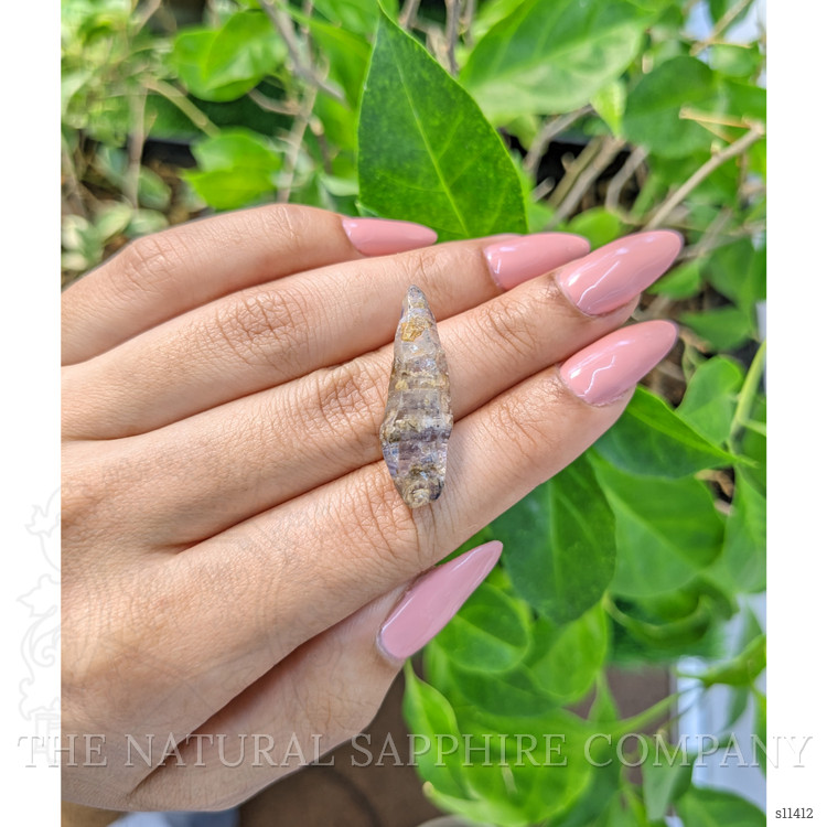 18.89 Ct. Bi Color Sapphire Crystal from Ceylon (Sri Lanka)