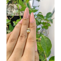 1.57 Ct. Yellow Sapphire from Ceylon (Sri Lanka) Life Style