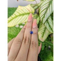 0.76 Ct. Blue Sapphire from Ceylon (Sri Lanka) Life Style