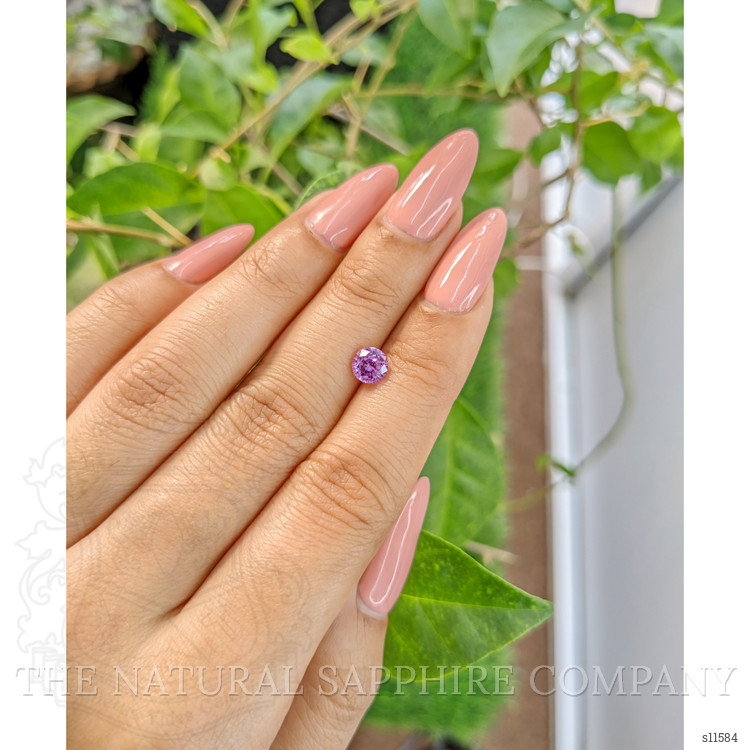 0.99 Ct. Purple Sapphire from Ceylon (Sri Lanka)