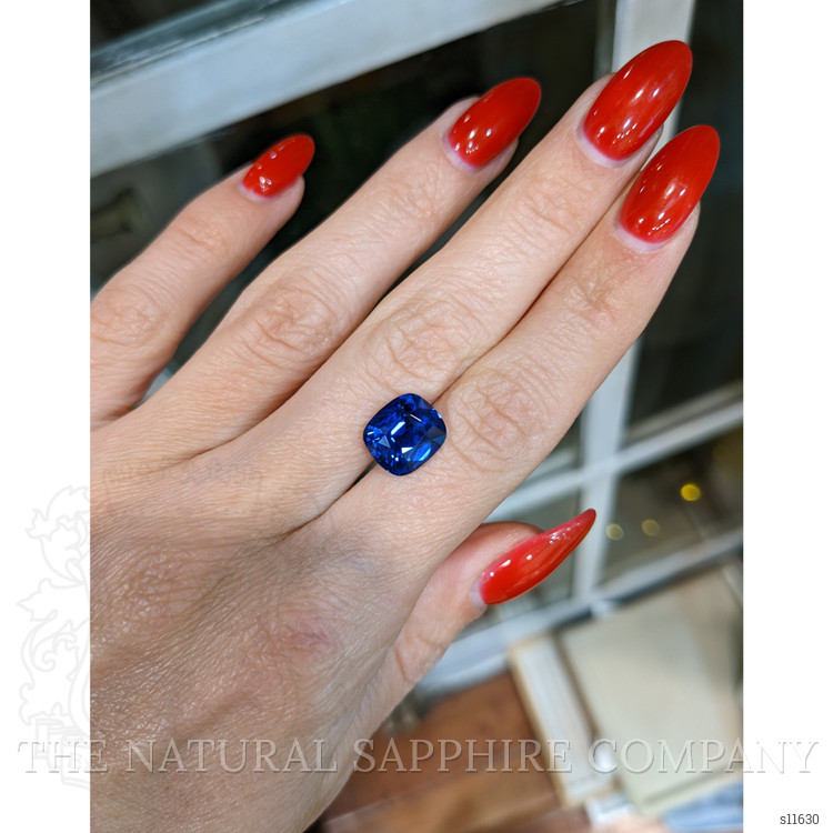 5.63 Ct. Blue Sapphire from Ceylon (Sri Lanka)
