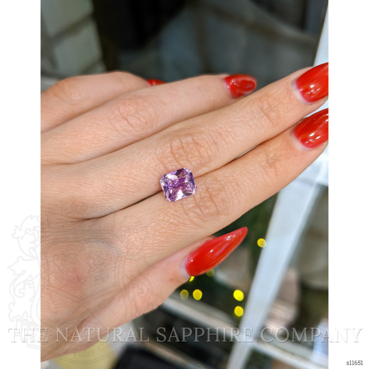 3.13 Ct. Pinkish Purple Sapphire from Ceylon (Sri Lanka)