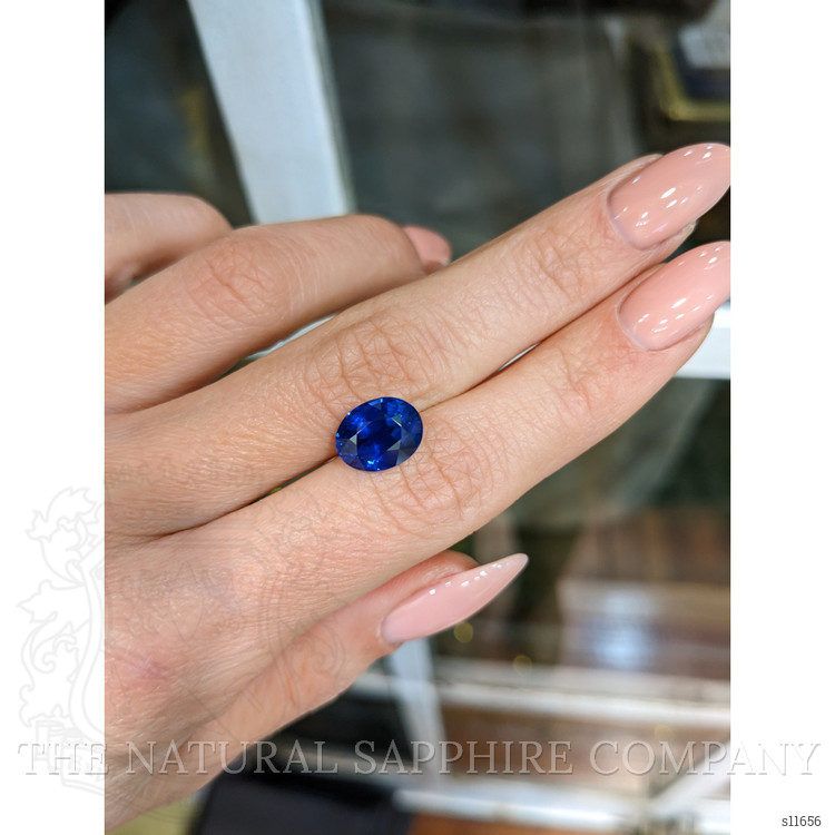 4.37 Ct. Blue Sapphire from Ceylon (Sri Lanka)