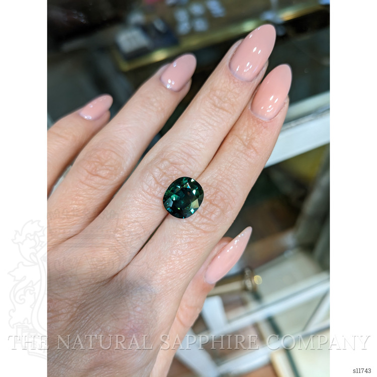 5.37 Ct. Bluish Green Sapphire from Ceylon (Sri Lanka)