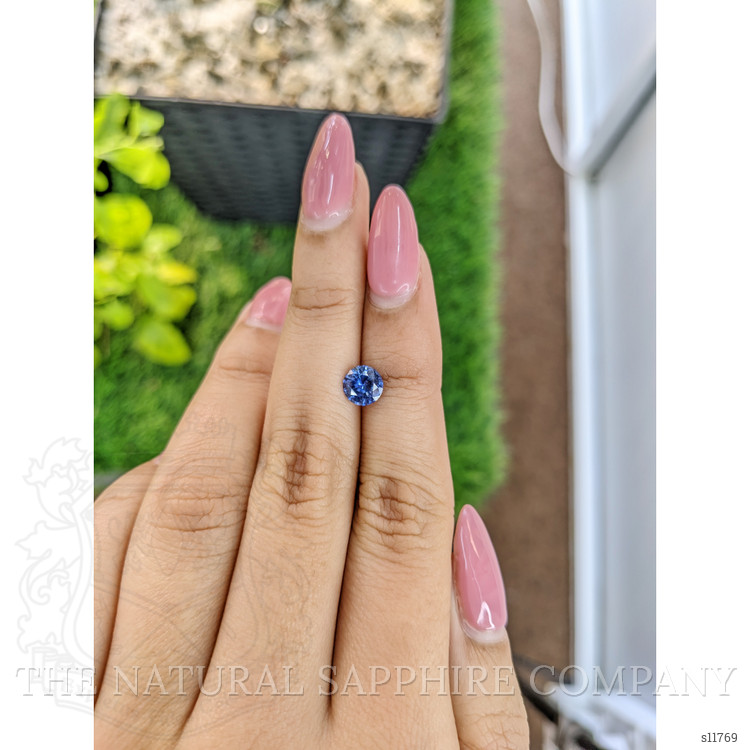 1.01 Ct. Blue Sapphire from Ceylon (Sri Lanka)