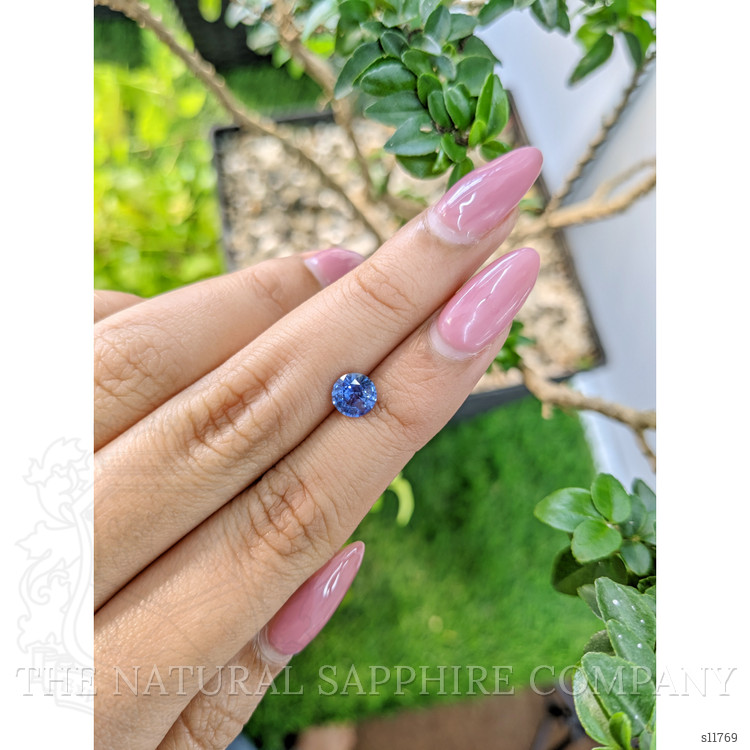 1.01 Ct. Blue Sapphire from Ceylon (Sri Lanka)