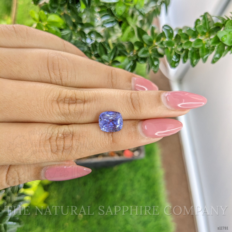 4.27 Ct. Violet Sapphire from Ceylon (Sri Lanka)