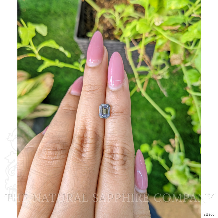 1.49 Ct. Bi Color Sapphire from Ceylon (Sri Lanka)