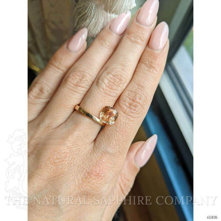 4.56 Ct. Peach Sapphire from Ceylon (Sri Lanka)